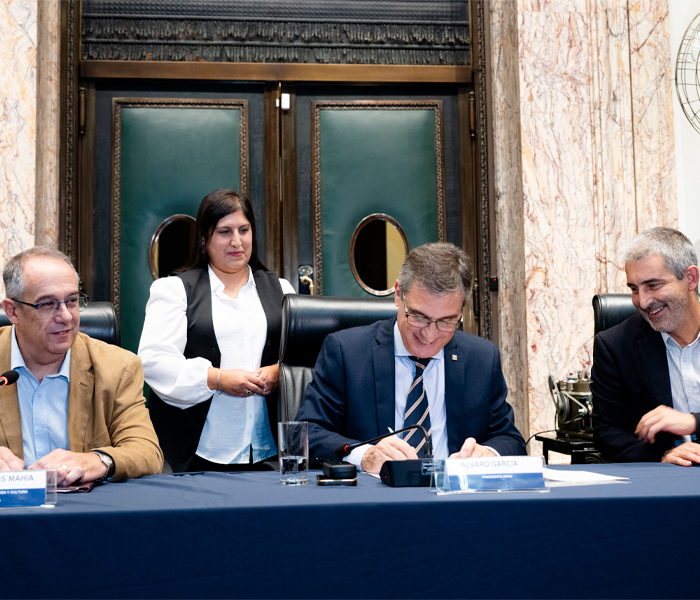 Acuerdo BROU-ANEP para las Becas Butiá