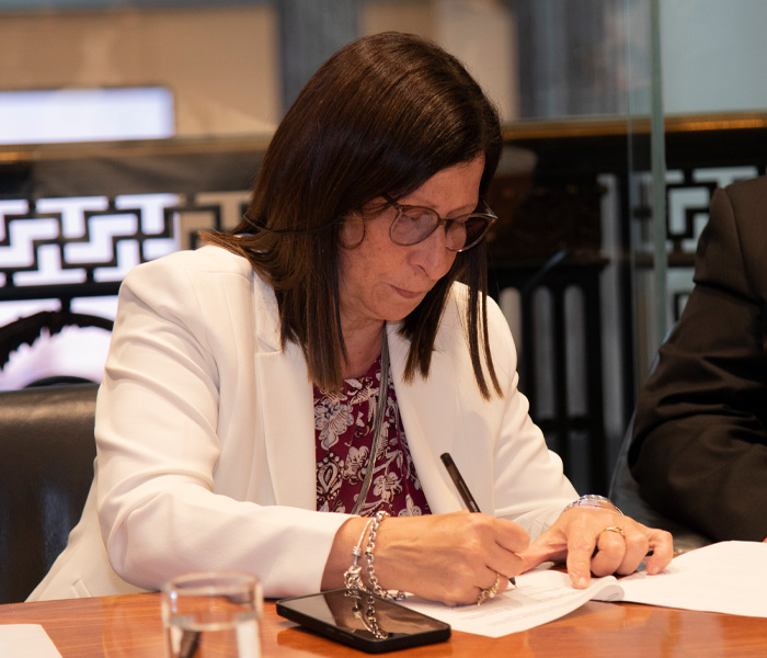 BROU y Exim Bank Acuerdan Colaboración Uruguay-EEUU