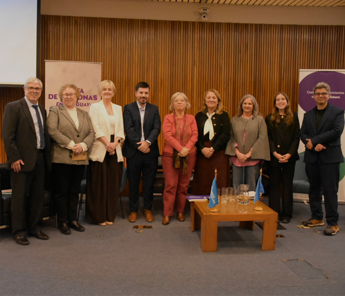 Dialogo sobre trata de personas y prevención financiera en Uruguay