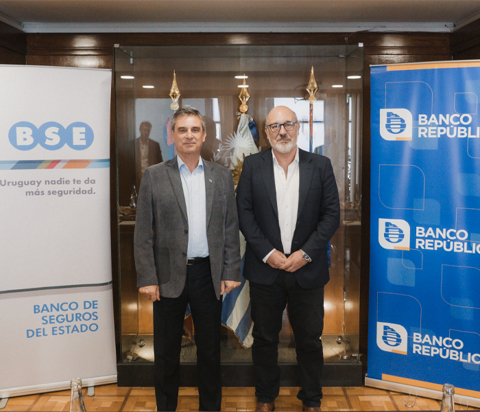 Firma de convenio BROU - BSE