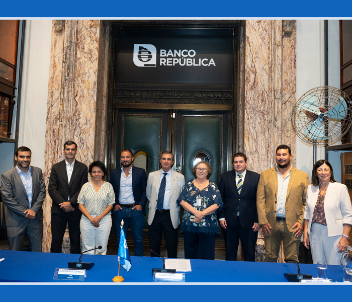 Firma de Convenio entre BROU y ANDE