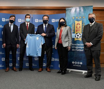 El Banco República auspicia a la Selección Uruguaya de Fútbol